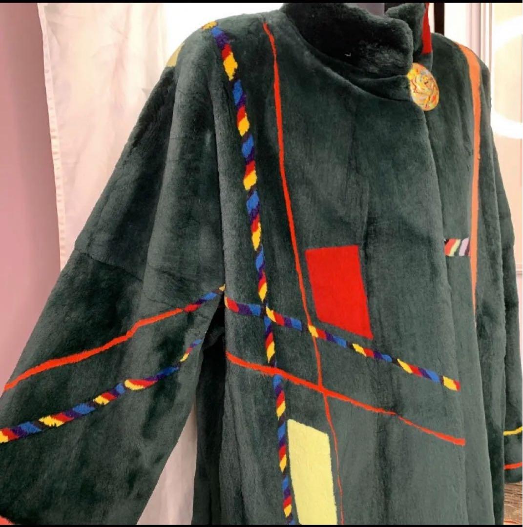 新春　プライス❣️カナダ　ビーバー　ダークグリーン　コート《海狸　毛皮　大衣》