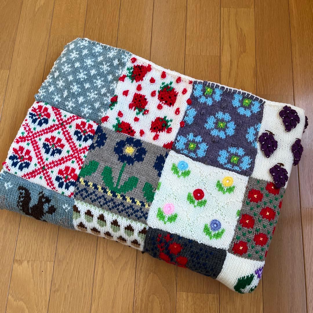 フラワーモチーフのブランケット☆ハンドメイド