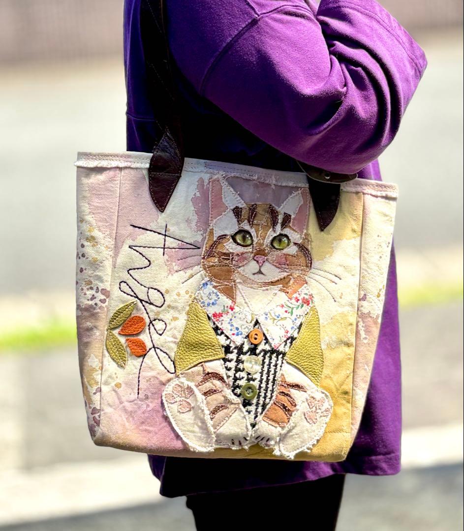 (手づくり)\"エンジェル茶トラ\"ねこのトートバッグ刺繍切り絵帆布ネコ