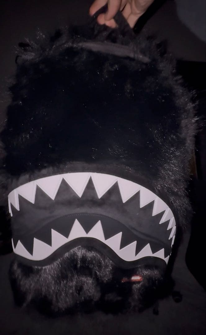 【即発送‼️】Sprayground ファーリュック　早い者勝ち