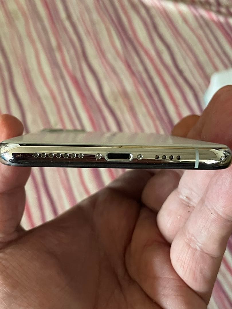 Apple iPhone 11 ProMaxシルバー 本体 64GB 美品