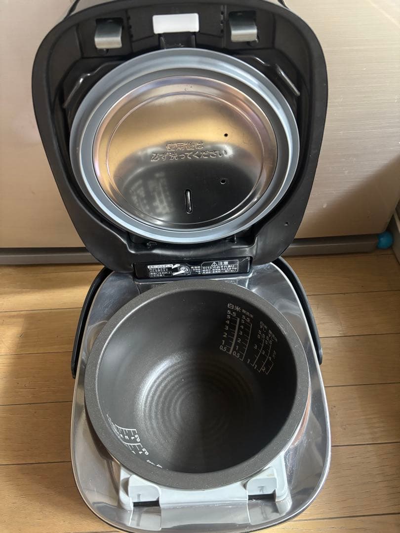 K　　TOSHIBA真空圧力IHジャーRC-10VSV -2023年製動作