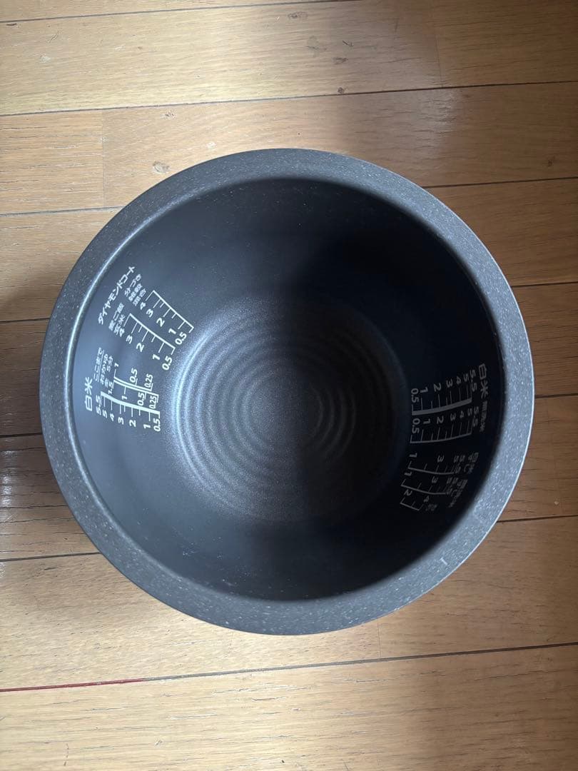 K　　TOSHIBA真空圧力IHジャーRC-10VSV -2023年製動作