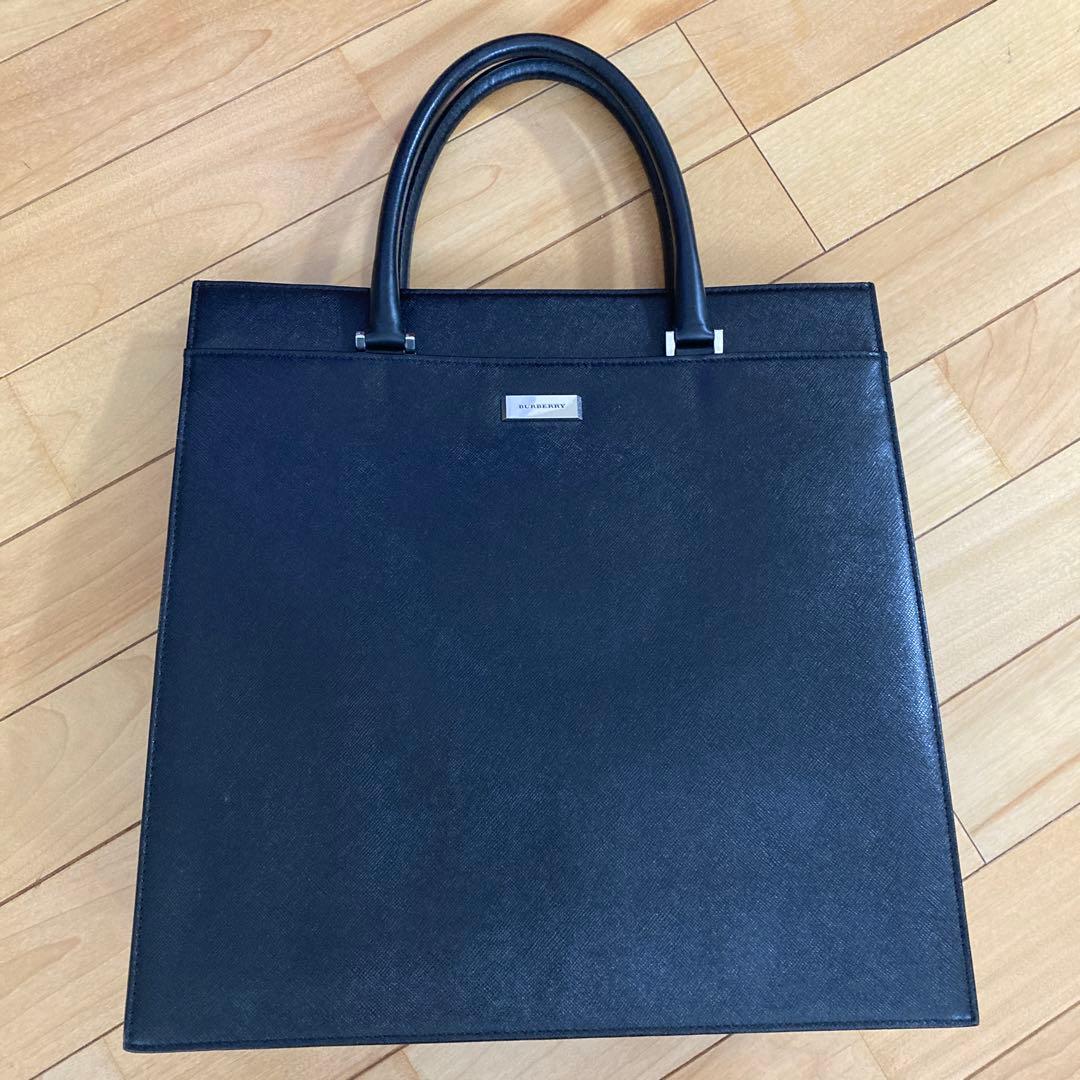BURBERRY ビジネスバッグ 黒 レザー 大きめ