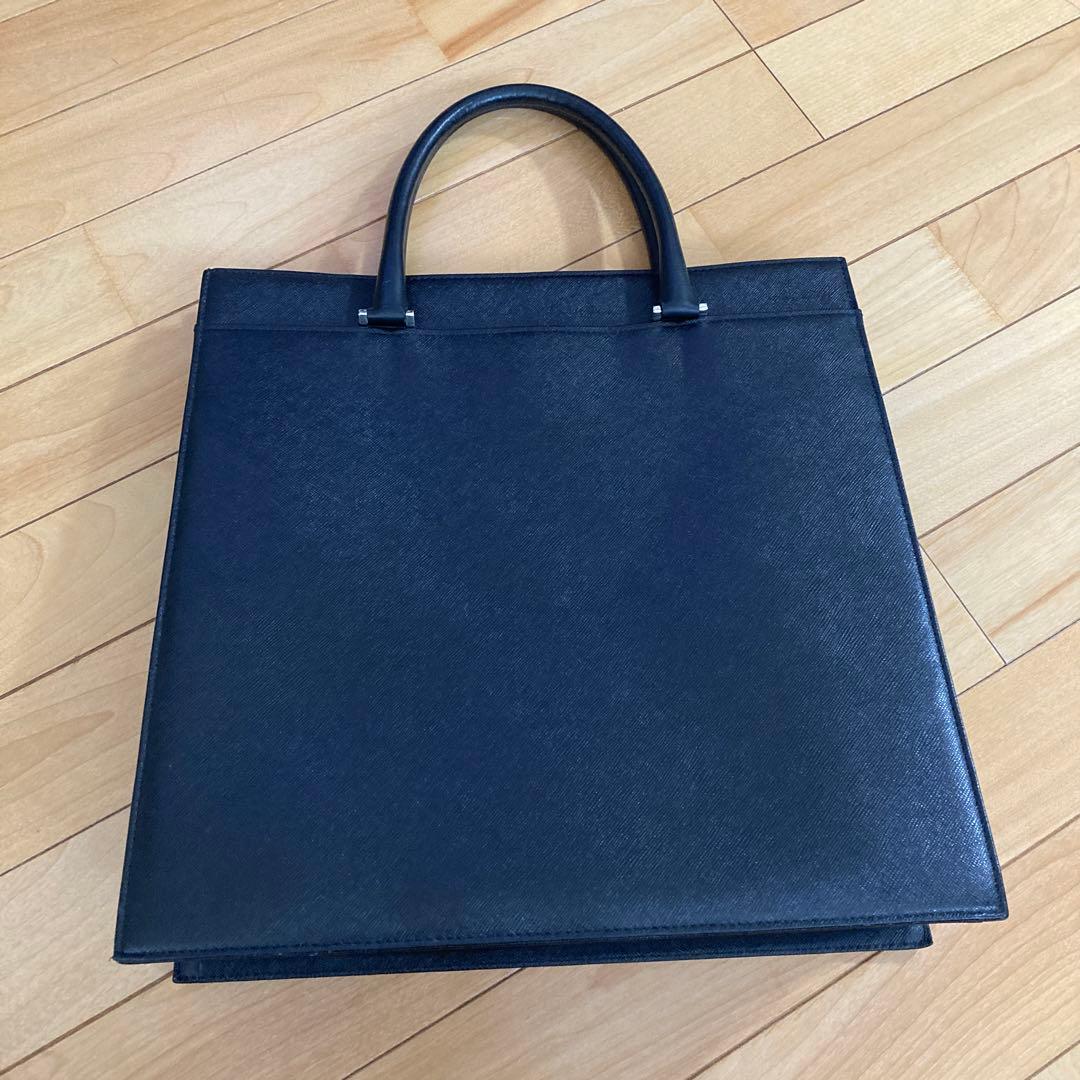 BURBERRY ビジネスバッグ 黒 レザー 大きめ