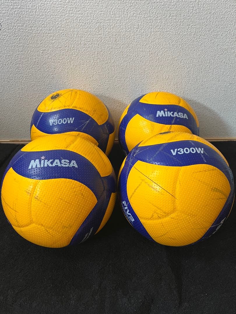 い*ご様 Mikasa V300W バレーボール 4個セット