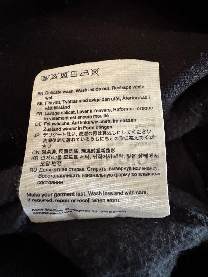 【人気Lサイズ】アクネストゥディオス☆首元ロゴ入りモックネックスウェット 即完売