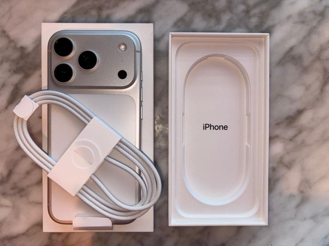 iPhone17 Pro SIMフリー シルバー 512GB