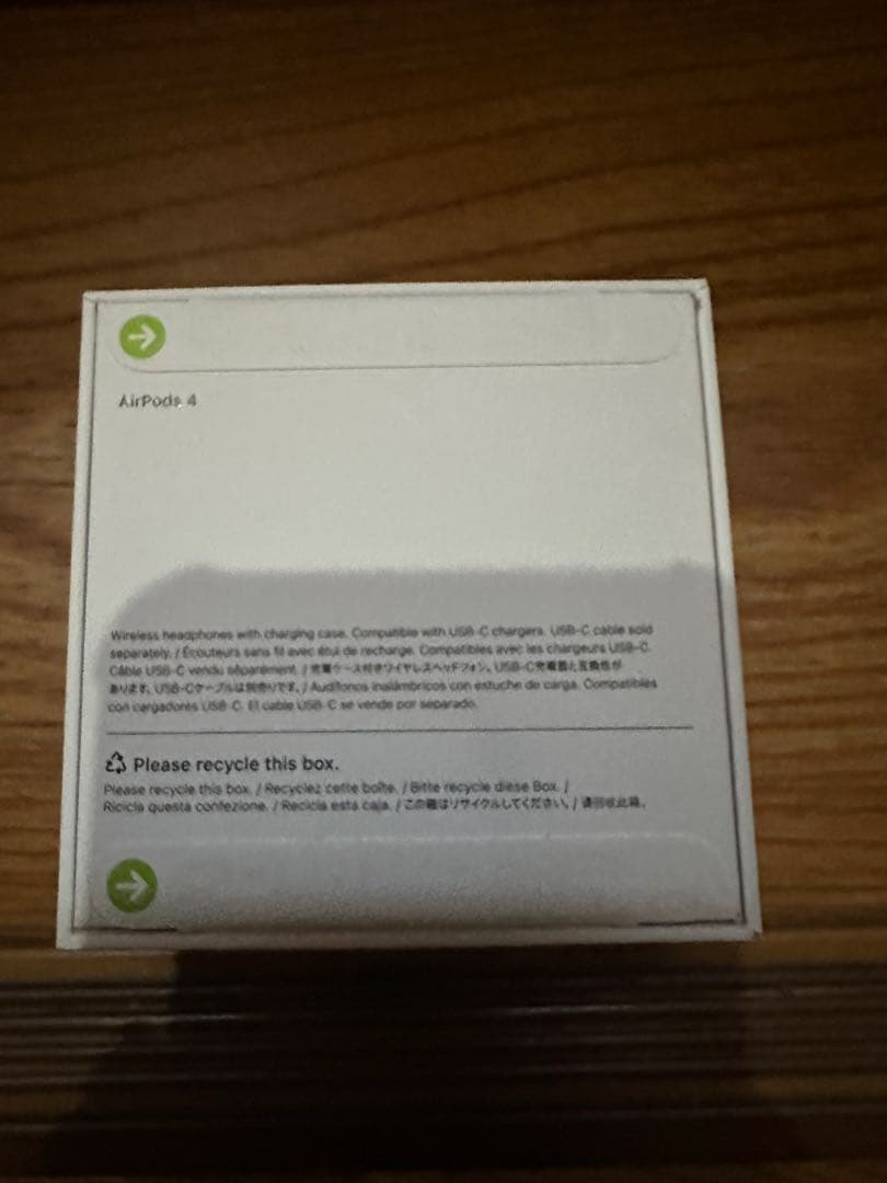 新品　AirPods 4 本体