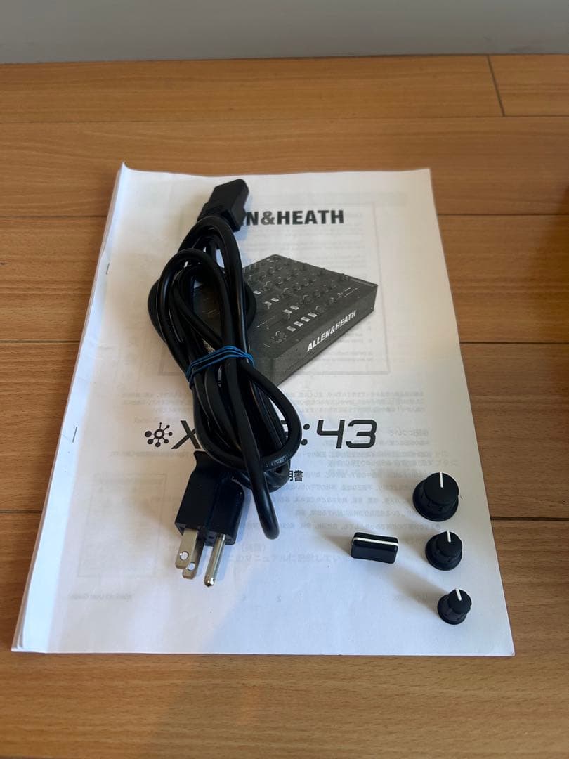 Allen & Heath Xone:43 DJミキサー