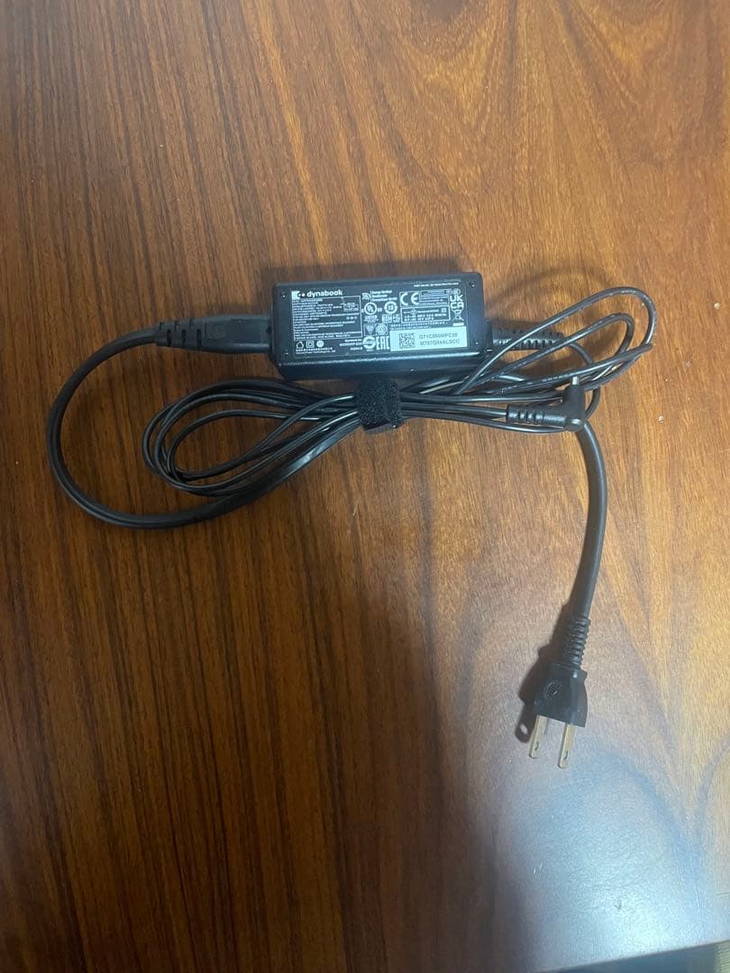 ノートパソコン　dynabook MJ64/KV 第12世代 Core i5