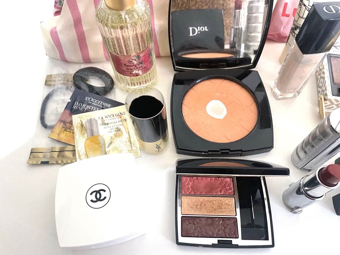 CHANEL、DIORホリデーYSLブラシ ＧIVENCHYデパコス等まとめ売り