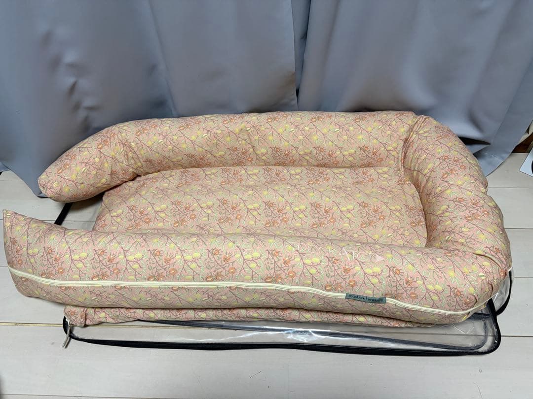 ドッカトット　グランド　ウイリアムモリス　フルーツ柄