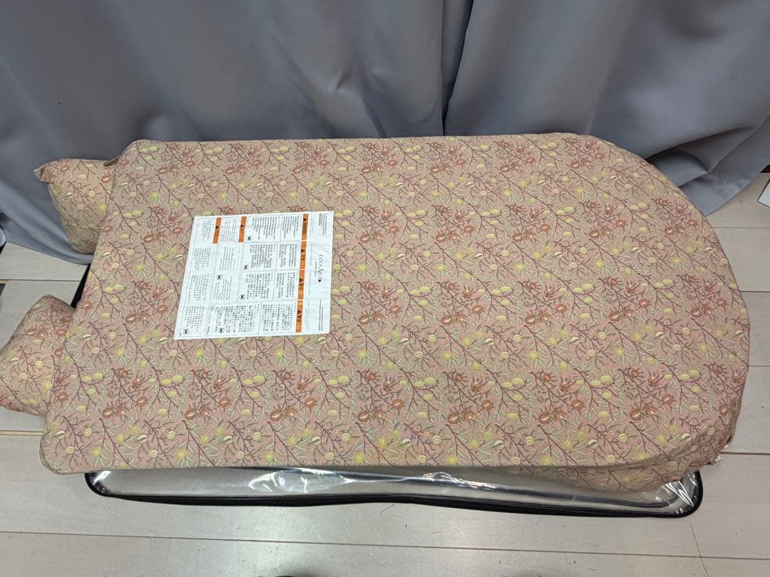 ドッカトット　グランド　ウイリアムモリス　フルーツ柄