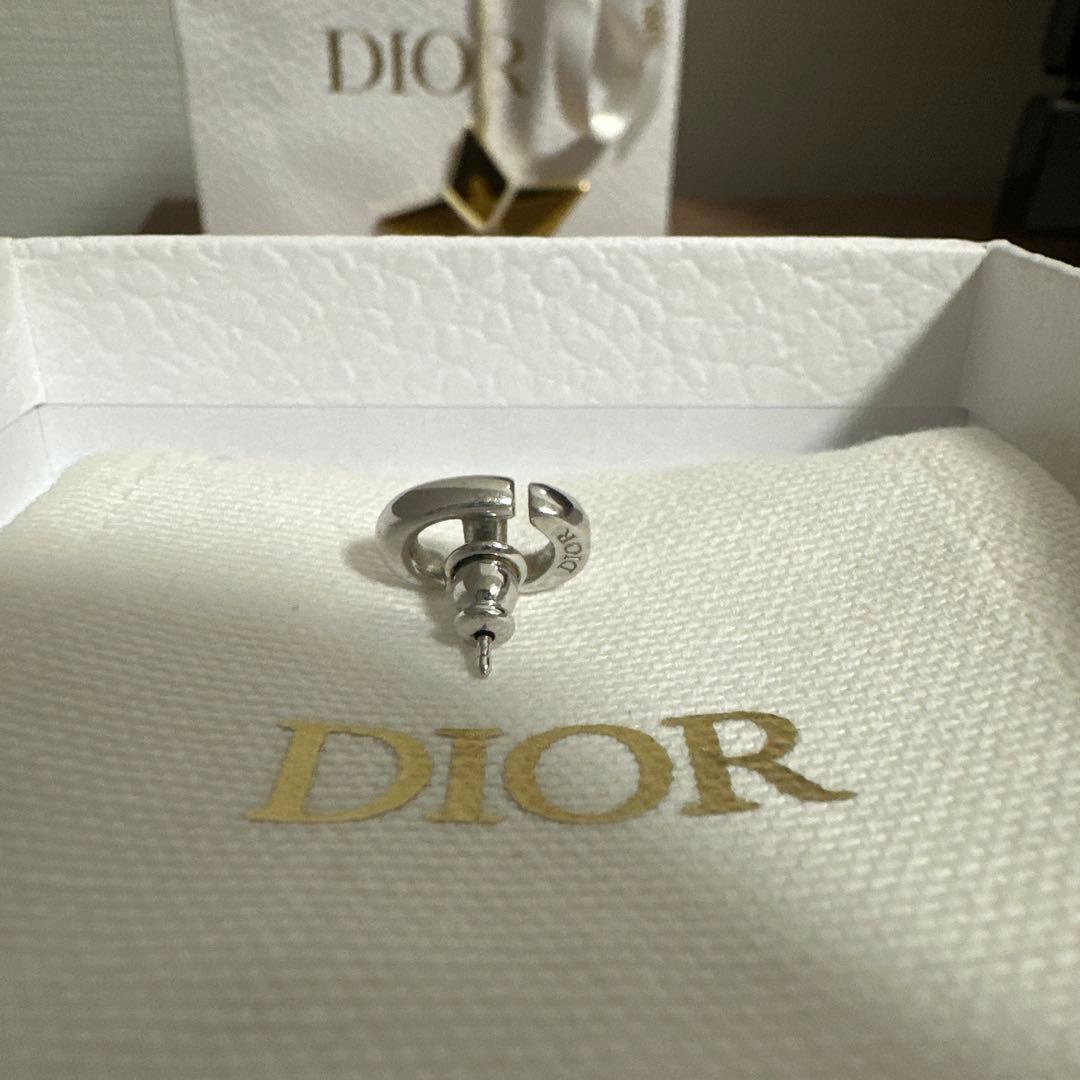 【美品】ディオール CD Navyスタッドピアス シルバー