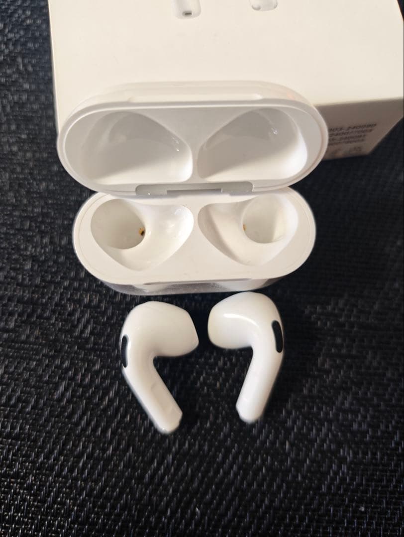 AirPods4 Apple アップル ワイヤレスイヤホン ノイキャン無し