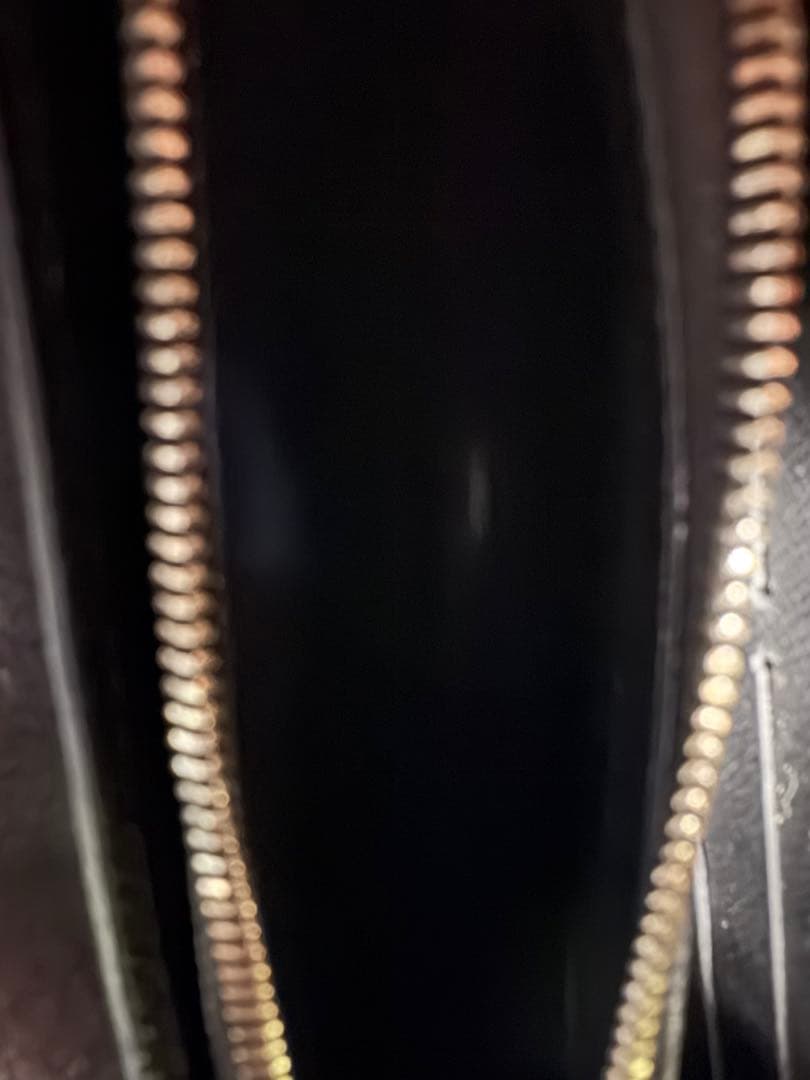 LOUIS VUITTON エピレザー ブラック長財布