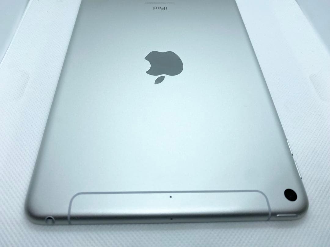 【未使用品】iPad mini 5／256GB／SIMフリー／セルラーモデル