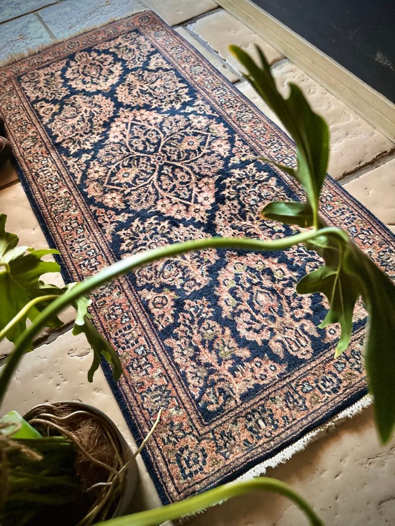 トライバルラグ　ヴィンテージラグ　ペルシャ絨毯　サルーク　ヴィレッジラグ　美品