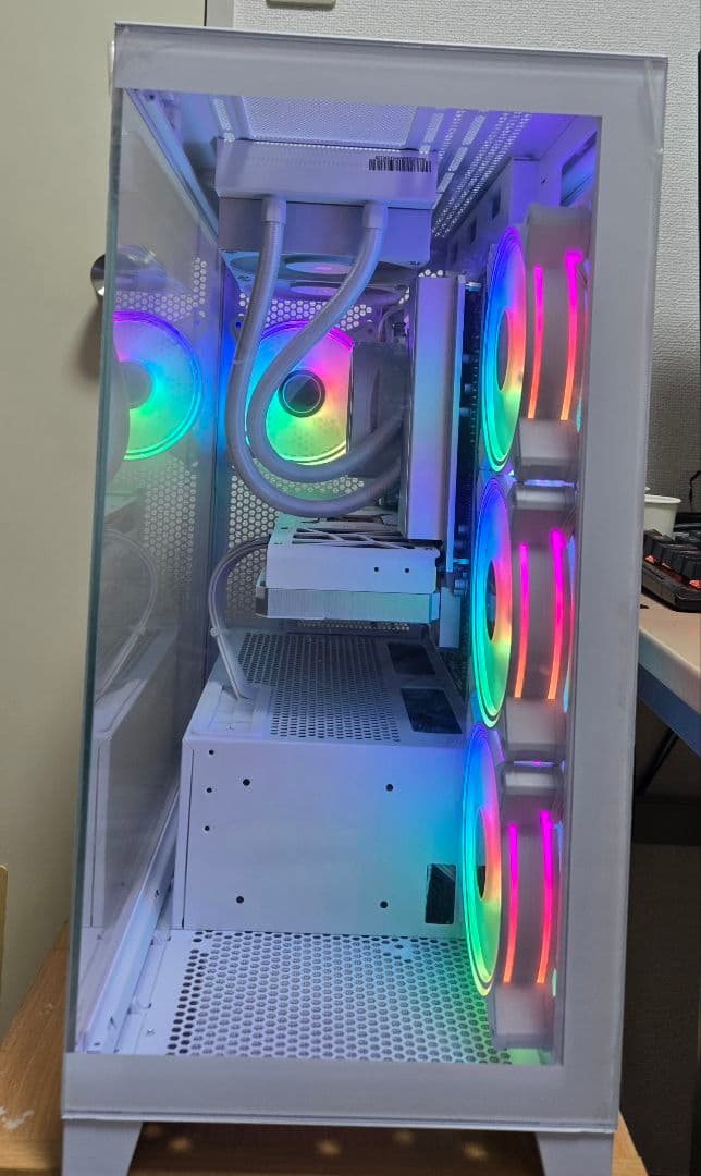 稼働少 美品 高性能 ホワイト ゲーミングpc i7 4070Ti SUPER