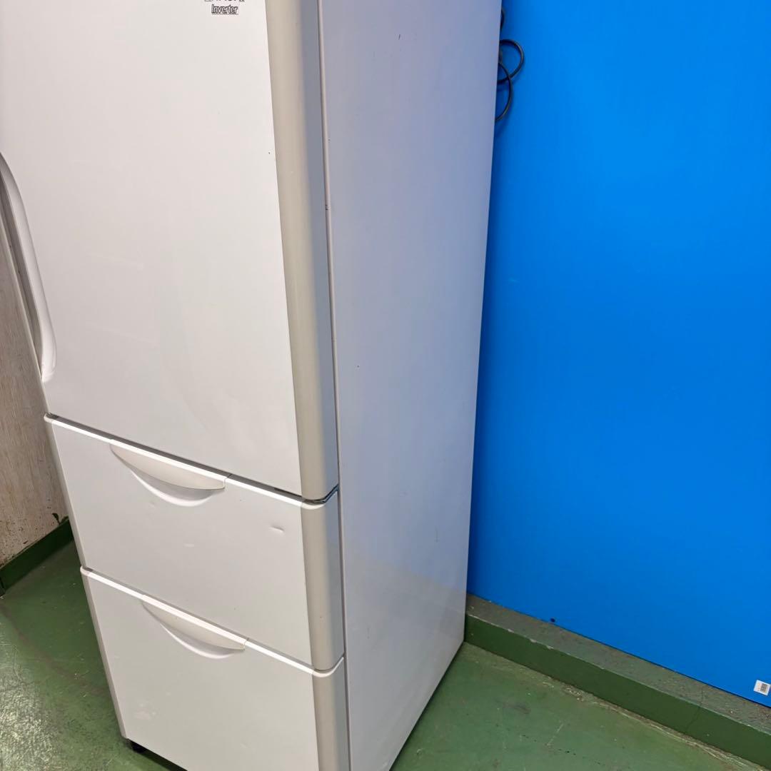 703 冷蔵庫　大型　中型　小型　右開き　格安　半年保証付　洗濯機も有　極美品