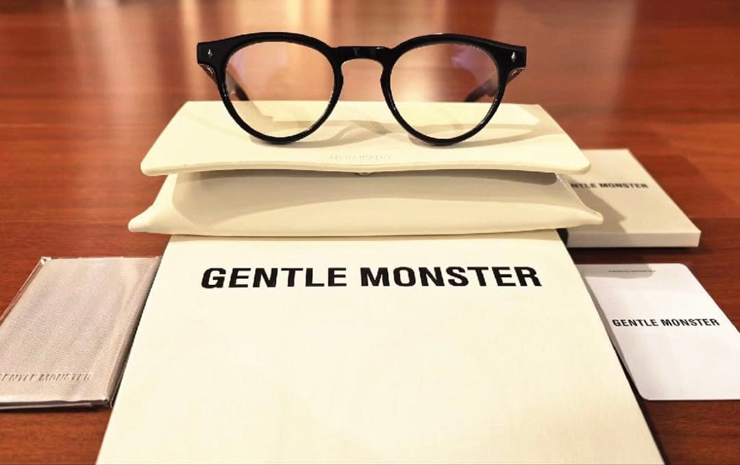 GENTLE MONSTERメガネ Ron 登坂広臣 BTS 愛用