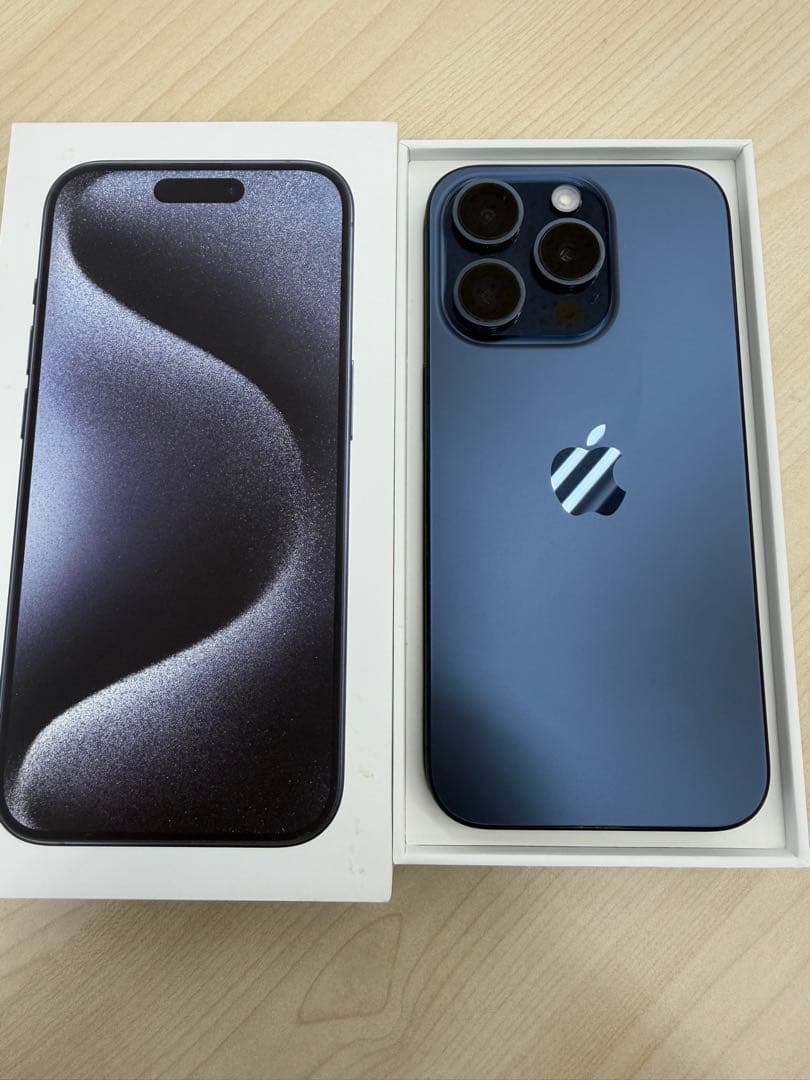 美品 iPhone15Pro 128GB