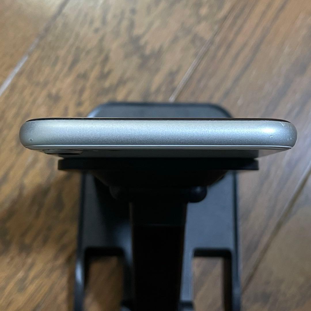 iPhone SE 第2世代 128GB ホワイト 本体のみ