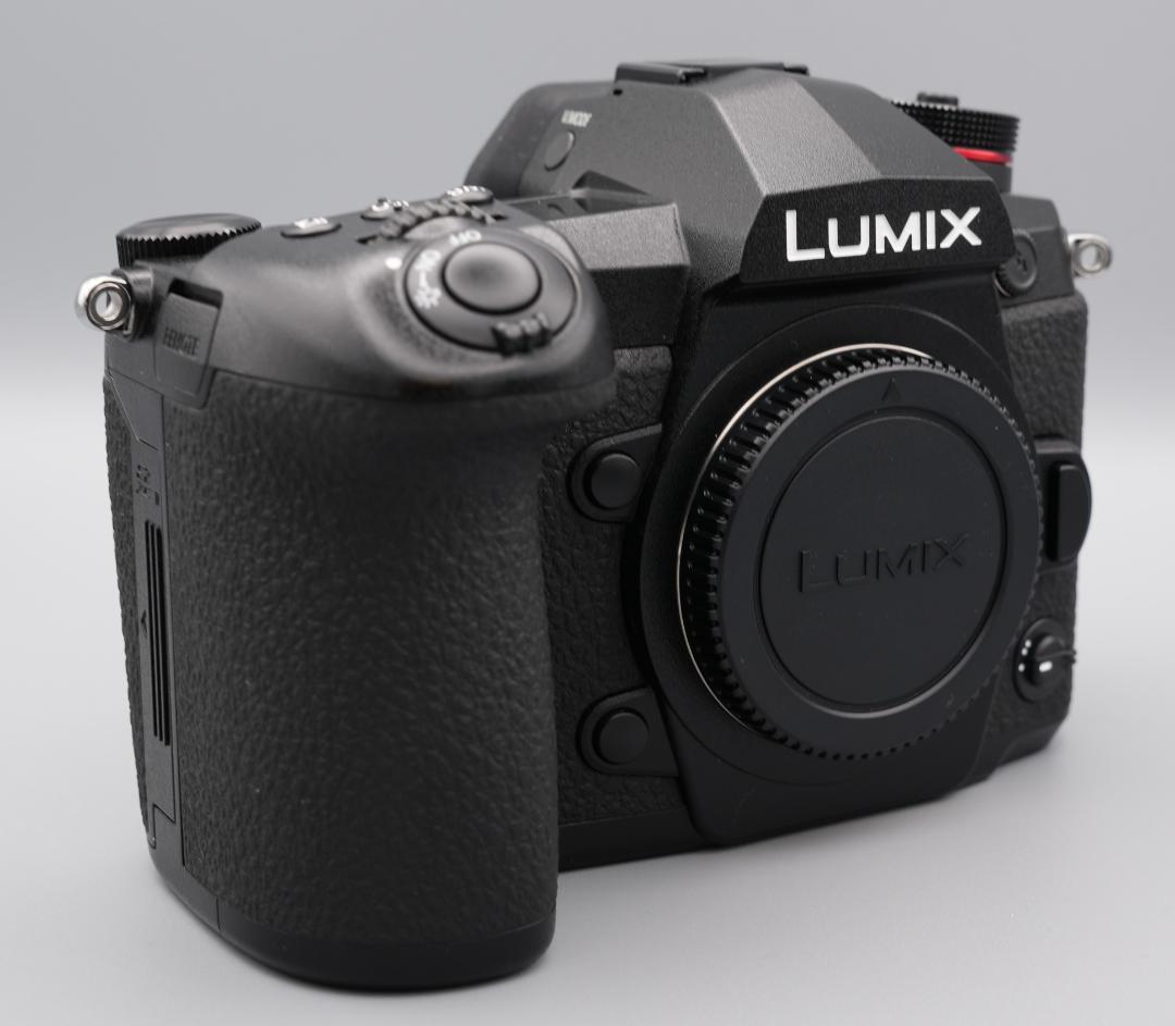 【美品】　LUMIX DC-G9　G9 PRO ボディ シャッター数　約3733