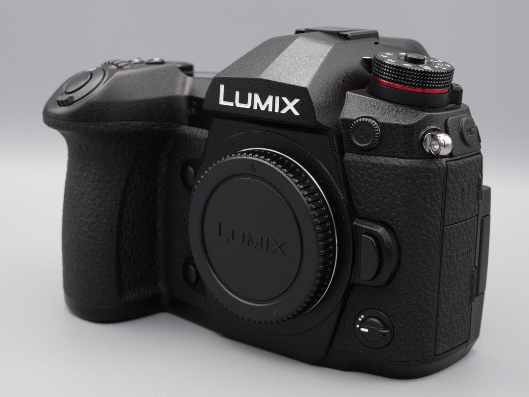 【美品】　LUMIX DC-G9　G9 PRO ボディ シャッター数　約3733