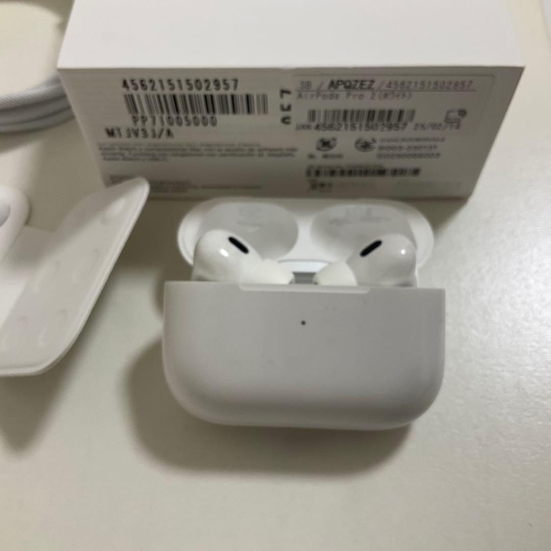 AirPods Pro 2 typec 正規品　イヤホン
