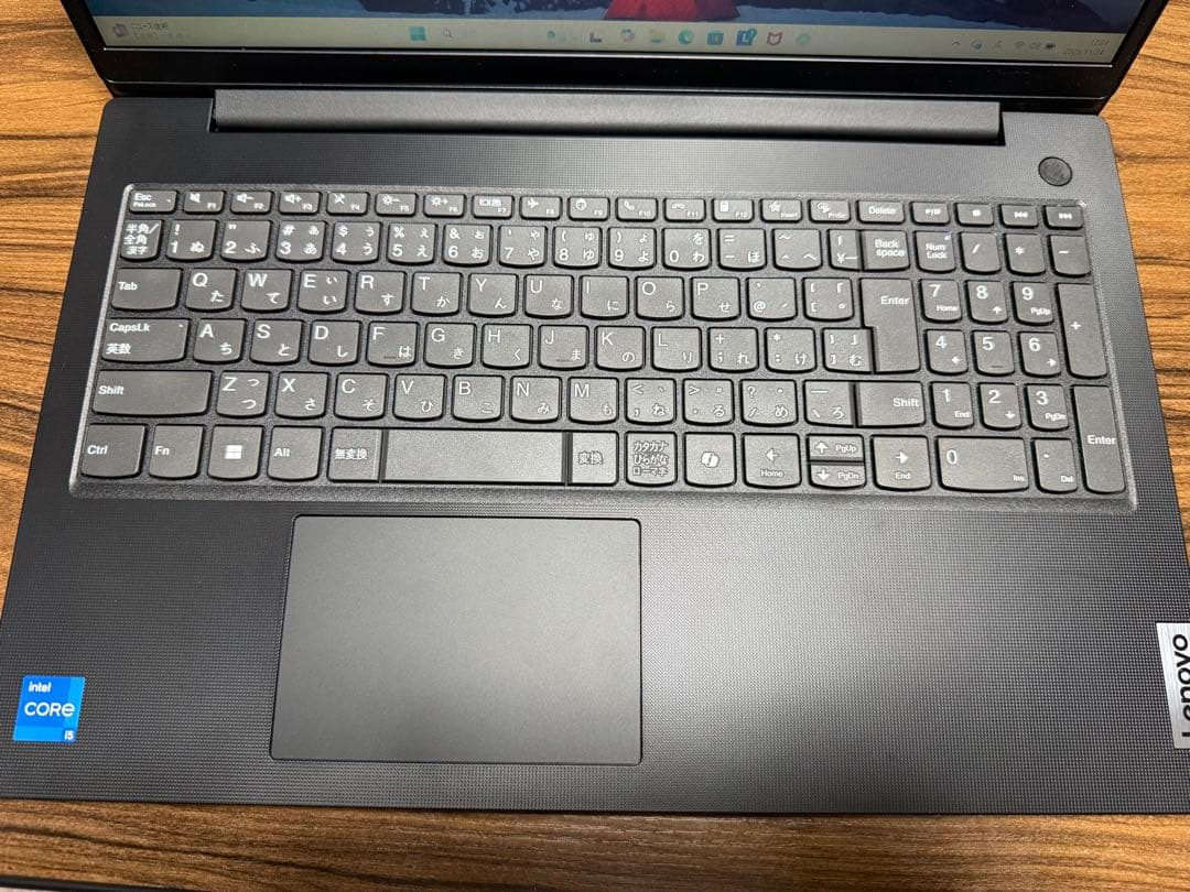 ノートパソコン Lenovo V15 Gen 5 美品