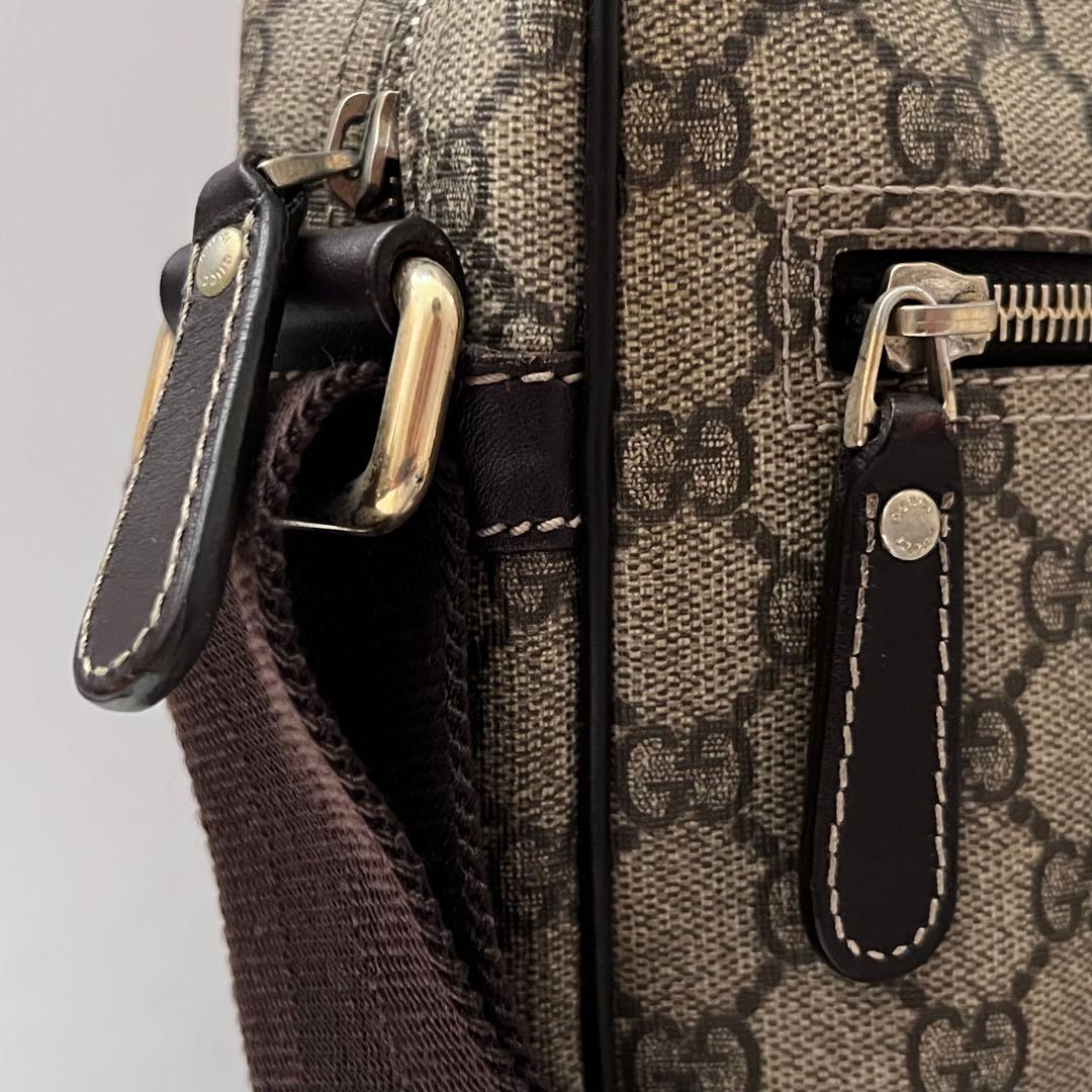 ◇極美品◇グッチ　GGスプリーム　カメラバッグ　クロスボディバッグ　201448