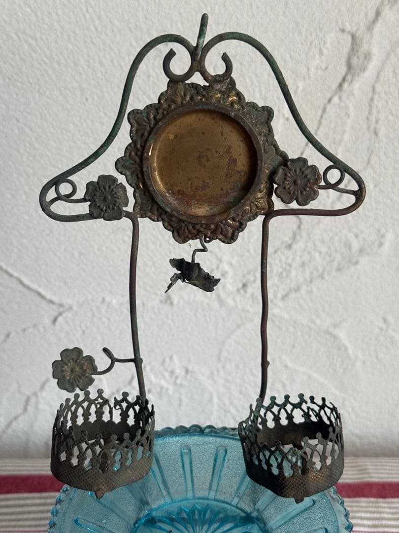 フランスアンティーク オブジェ　ガラスとワイヤーワークのキャンドルホルダー