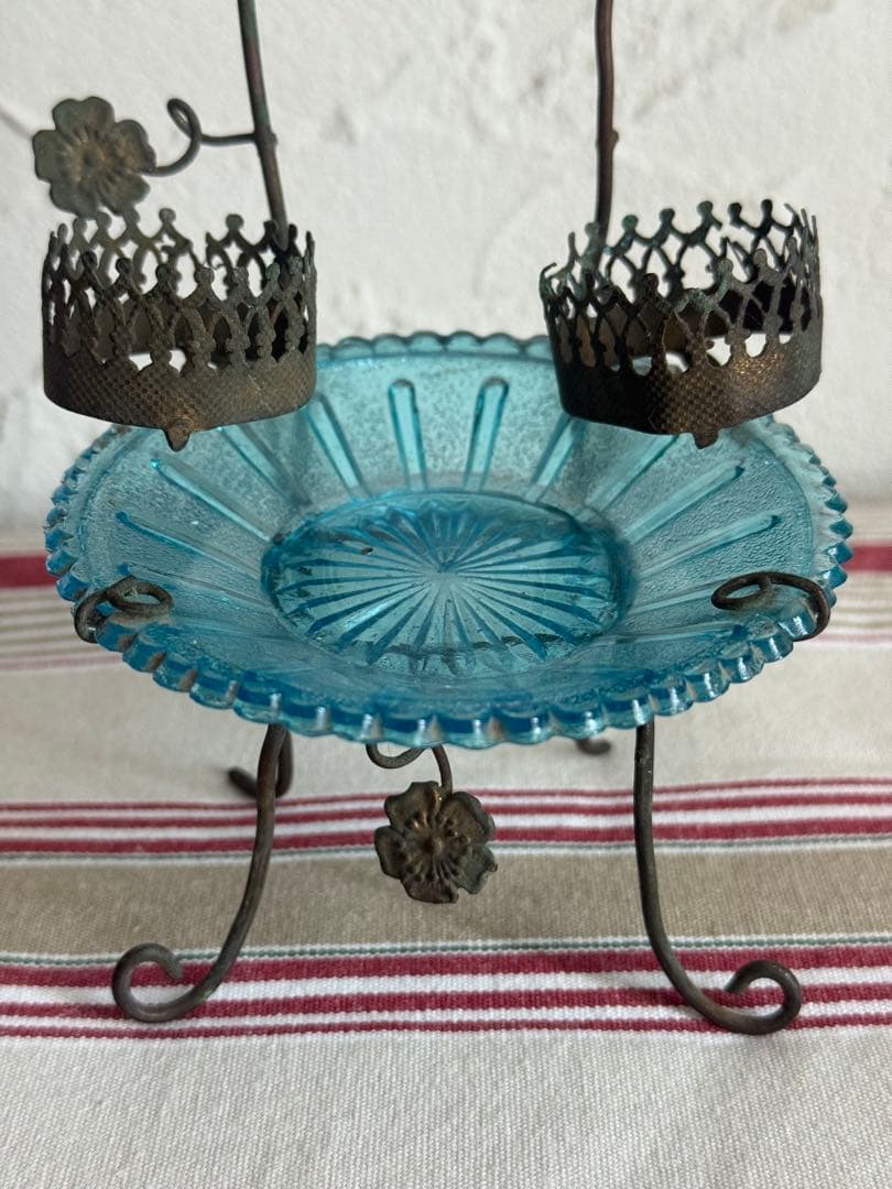 フランスアンティーク オブジェ　ガラスとワイヤーワークのキャンドルホルダー