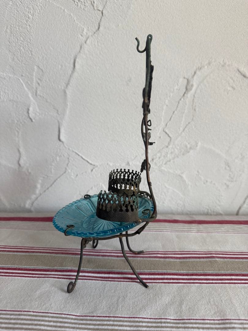 フランスアンティーク オブジェ　ガラスとワイヤーワークのキャンドルホルダー