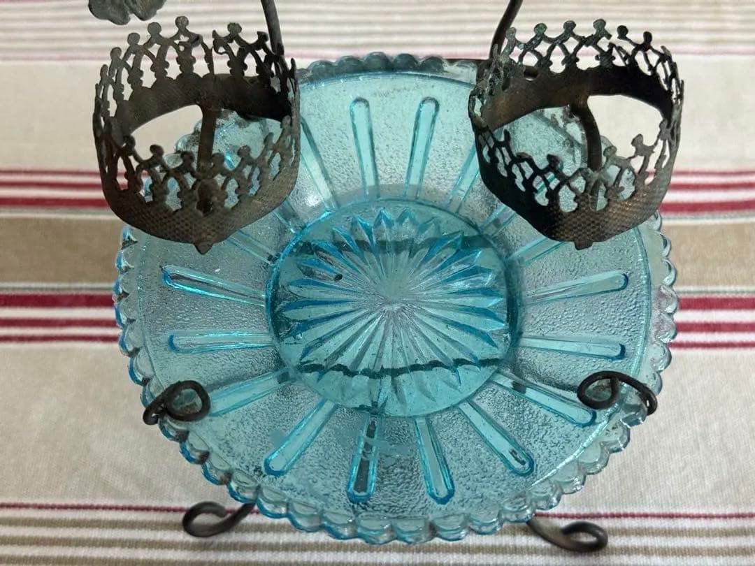 フランスアンティーク オブジェ　ガラスとワイヤーワークのキャンドルホルダー