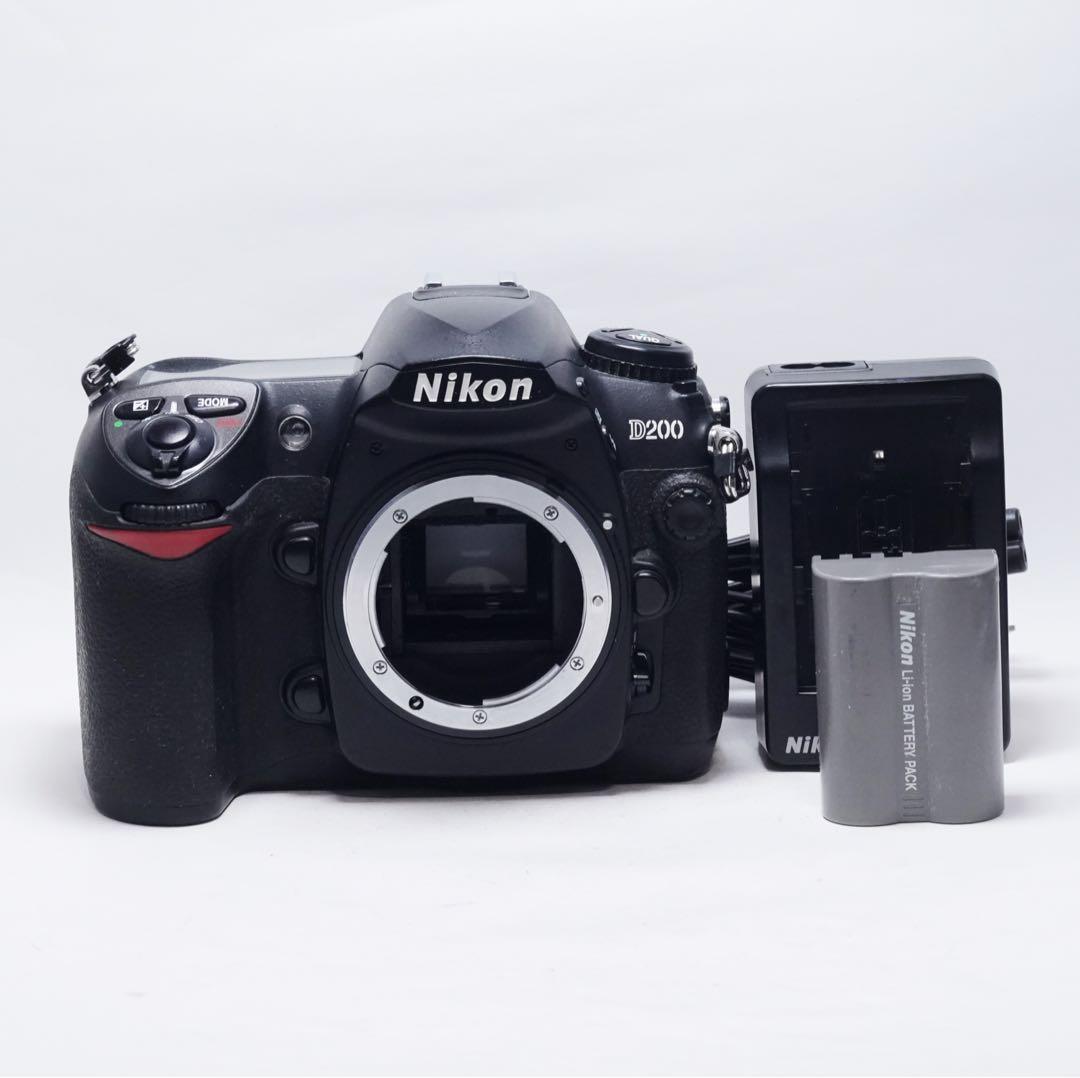 動作確認済 極美品 Nikon D200 ボディ デジタル一眼レフ