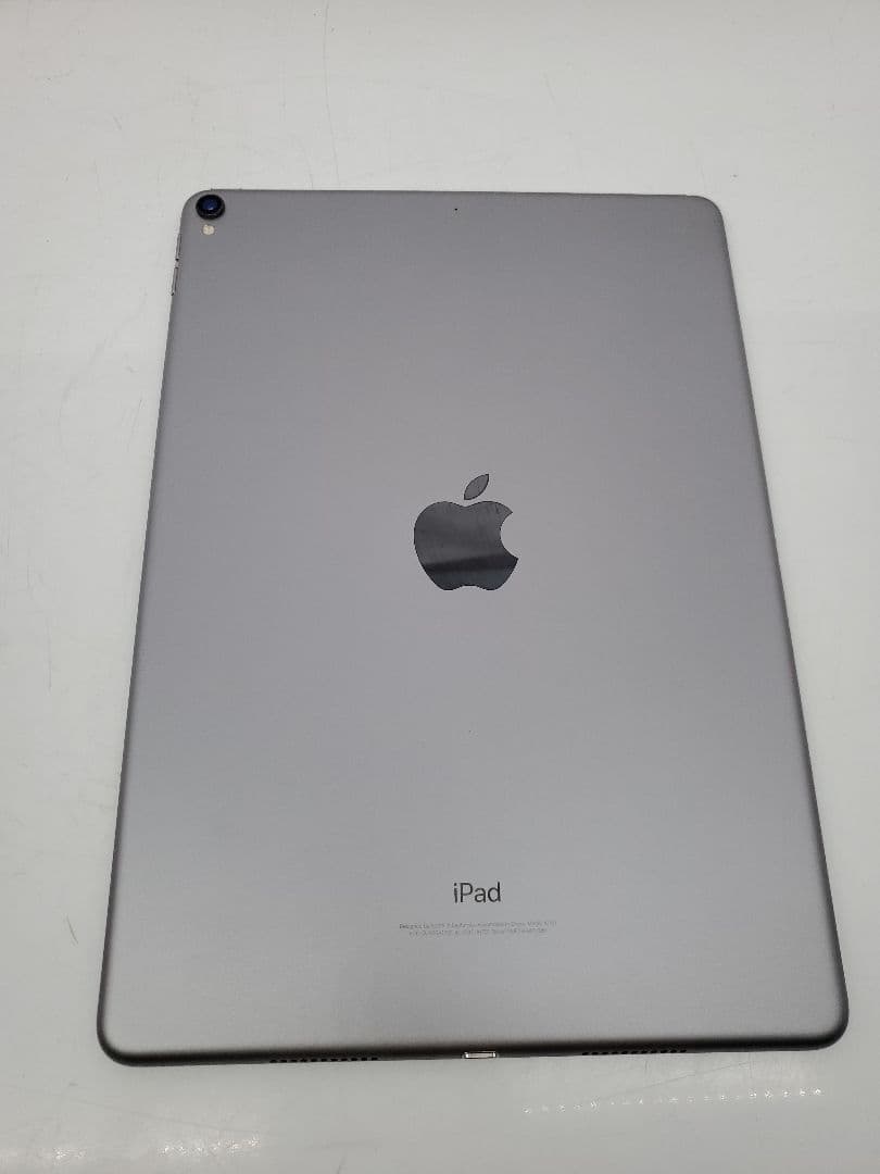 iPadPro 第2世代10.5本体 ケース　キーボード　保護フィルム