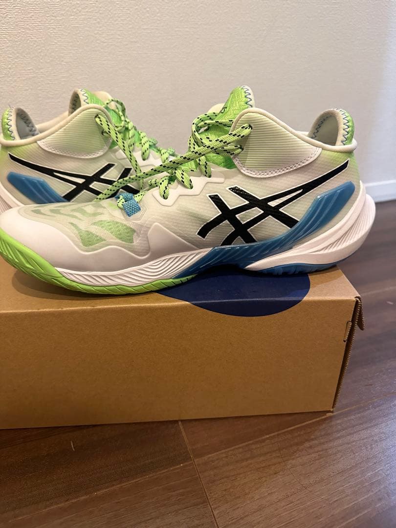 ASICS バレーボールシューズ メタライズ　27センチ