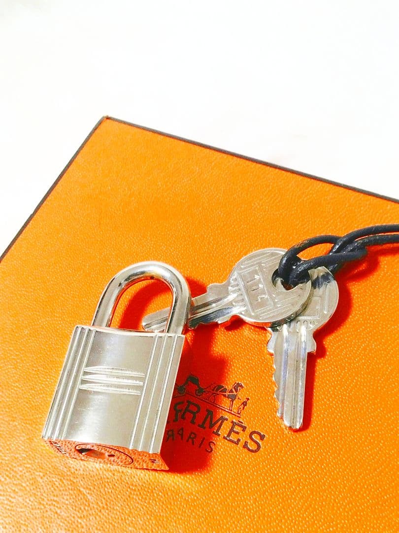 【美品】 HERMES エルメス カデナ南京錠パドロック鍵2ケ