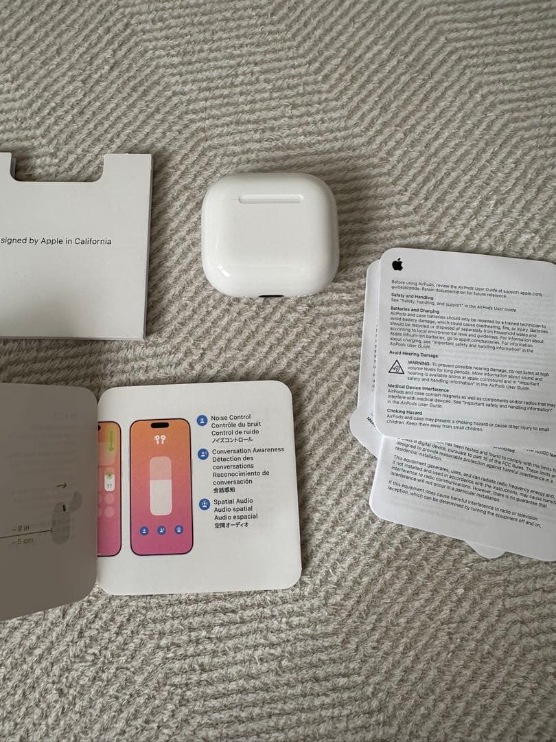 AirPods 4（ANC）　Apple 美品　傷なし