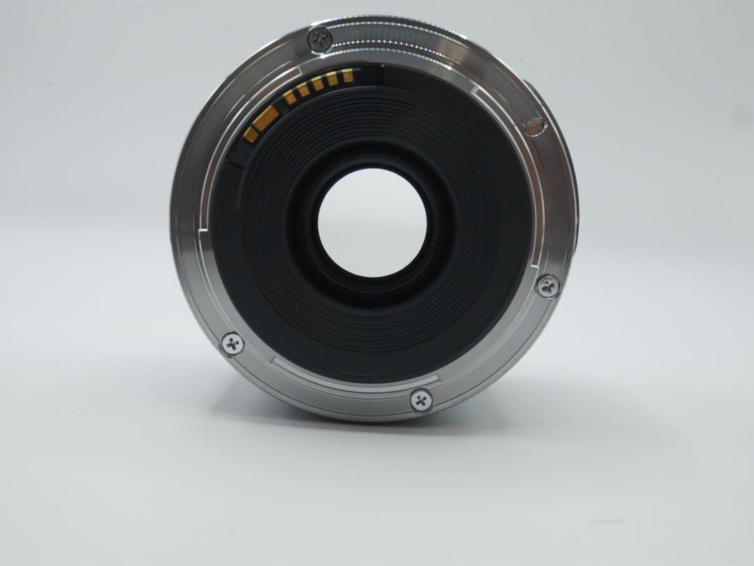 Canon EF 28mm f/2.8 IS USM レンズ