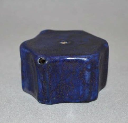 『李朝瑠璃釉亀甲形水滴』 藍釉　古陶磁器　李氏朝鮮　硯滴　水注　古美術
