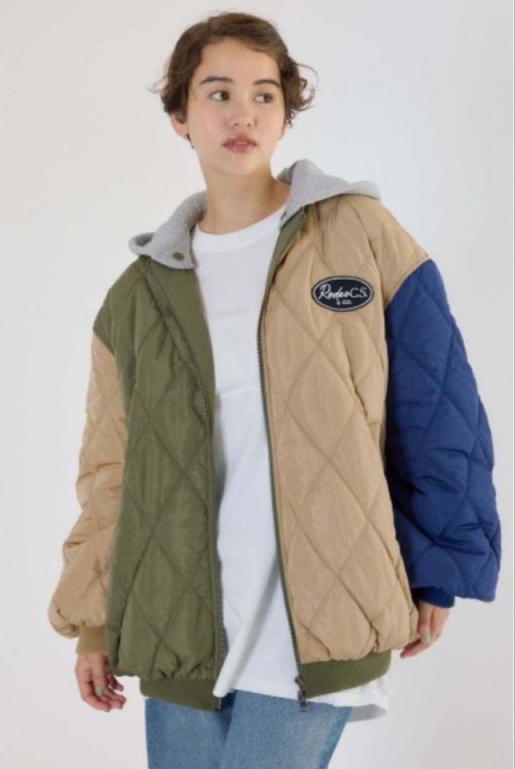 ロデオクラウンズ GYDAキルティングフードブルゾン アウター 大きいサイズ原宿