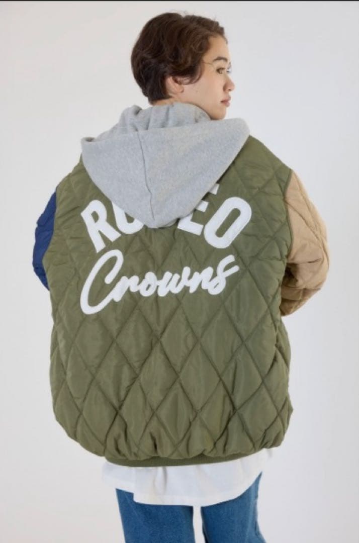 ロデオクラウンズ GYDAキルティングフードブルゾン アウター 大きいサイズ原宿
