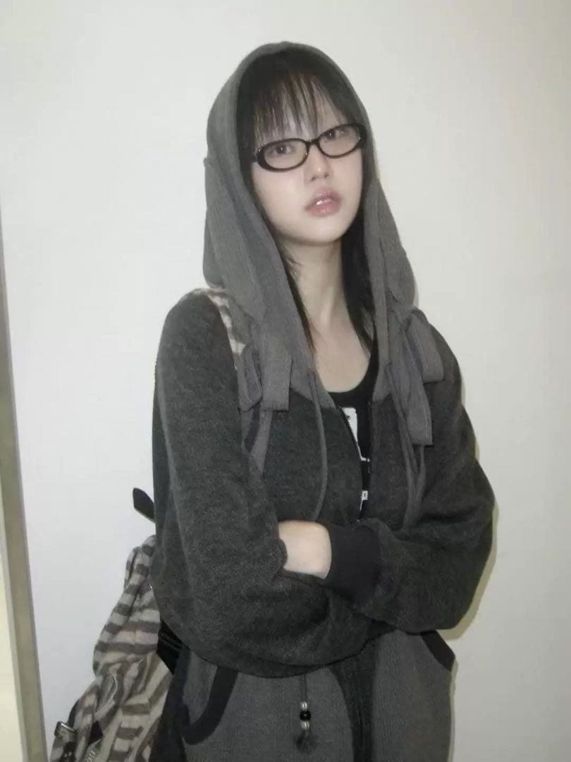 【新品未使用】COYSEIO フードパーカー ダークグレー チャコール　/f5