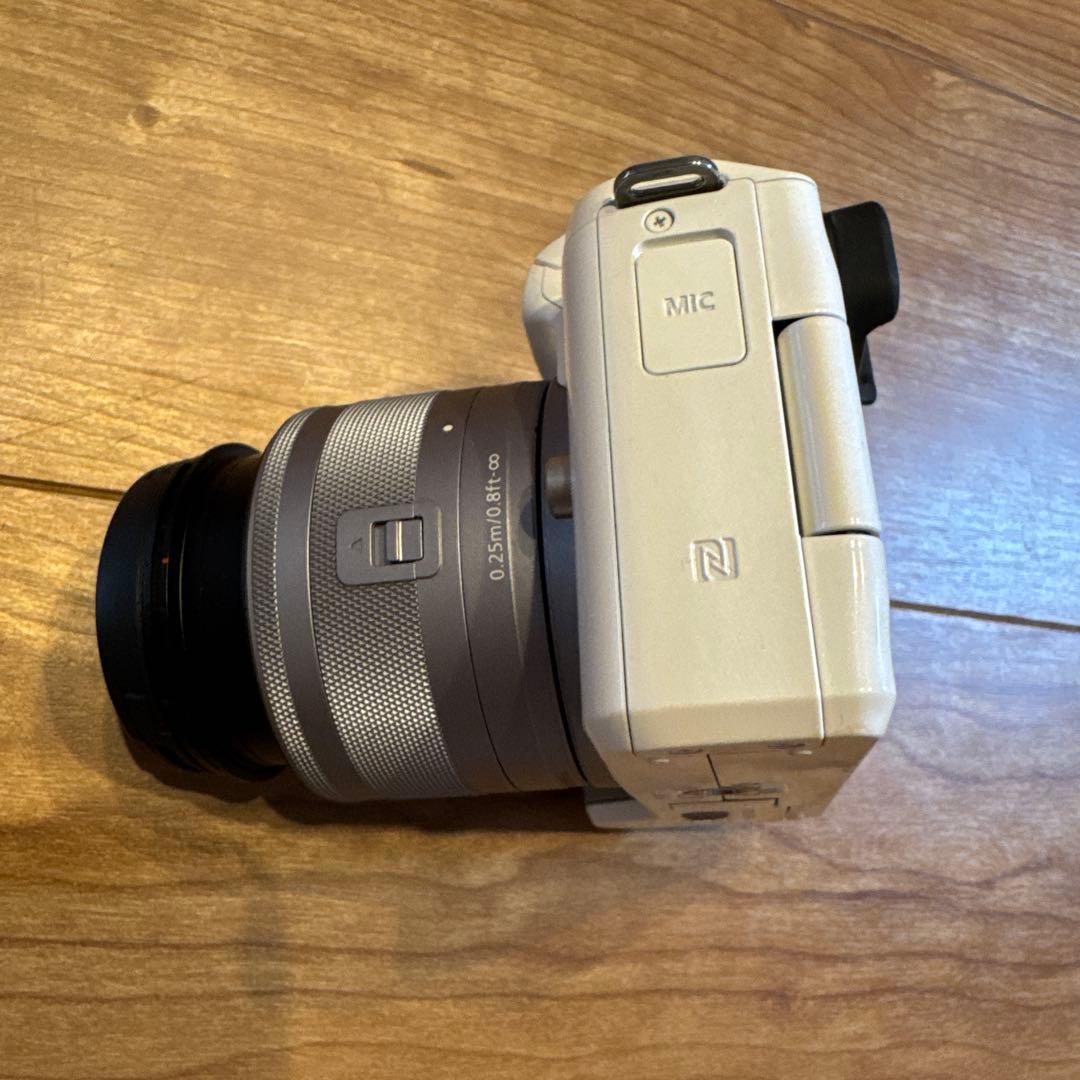 CANON kiss me デジタルカメラ ミラーレスカメラ