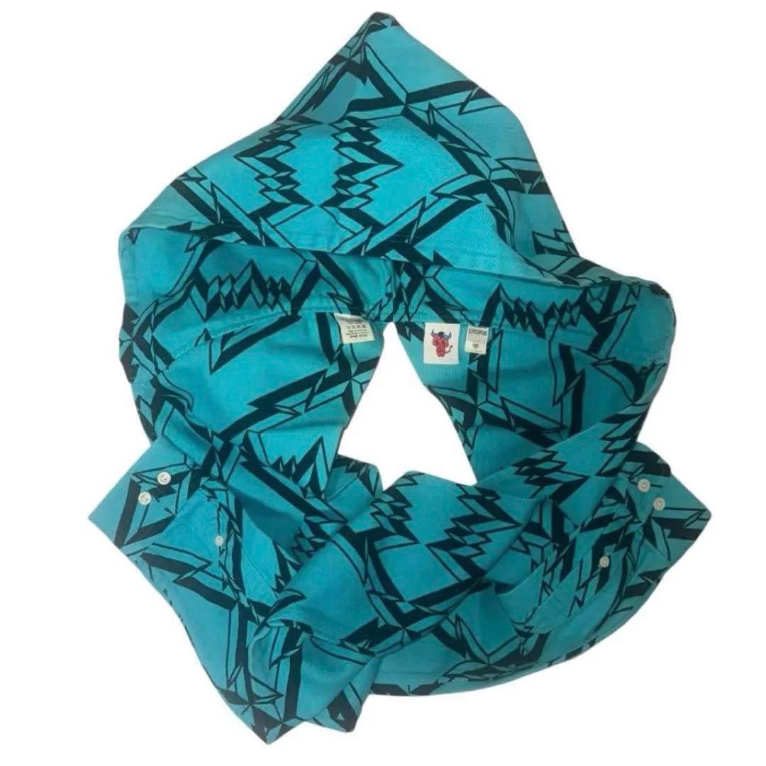 00’s Phenomenon Thunder Hooded Scalf