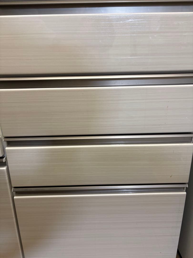 ニトリ食器棚　縦210横100幅50（引き取り可）